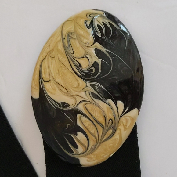 Chunky Swirl Stretch Belt Black Creme - Picture 3 of 12